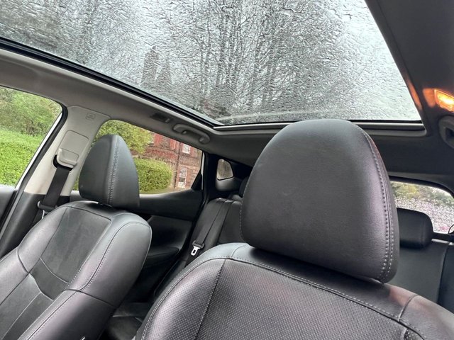 2016 Nissan Qashqai 1.6L Tekna 5dr - Photo 12