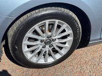 USED 2017 17 VOLVO V40 2.0 D2 Momentum Nav Plus Hatchback 5dr Diesel Manual Euro 6 (s/s) (120 ps) **MUSSEL BLUE**CRUISE CONTROL**BLUETOOTH AUDIO**
