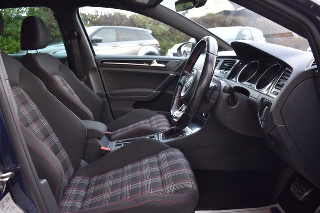 2016 VOLKSWAGEN GOLF 2.0 TSI BlueMotion Tech GTI Hatchback 5dr Petrol DSG Euro 6 (s/s) (220 ps) - Photo 11