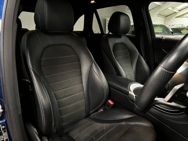 2019 Mercedes-Benz Glc 2L Amg Line 5dr - Photo 4