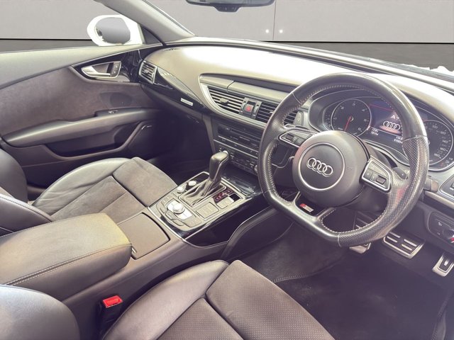 2016 Audi A7 3L Black Edition 5dr - Photo 8