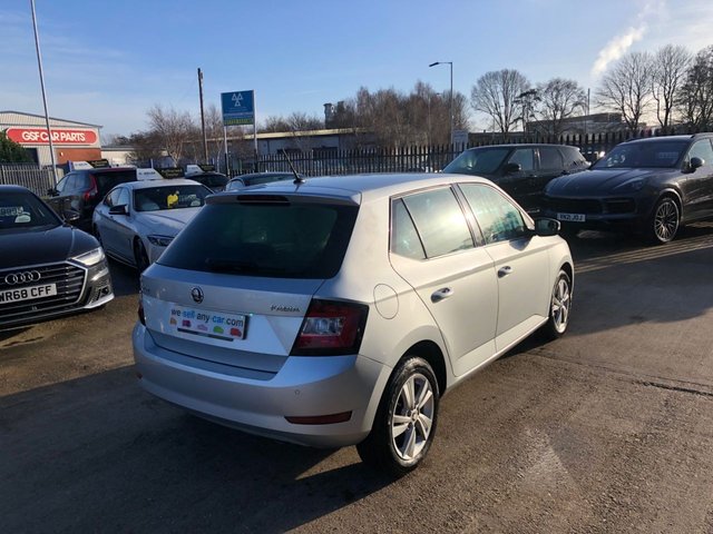 2019 SKODA FABIA 2019 1.0 TSI SE Hatchback 5dr Petrol Manual Euro 6 (s/s) (95 ps) cambelt  changed @ 73865 miles - Photo 8