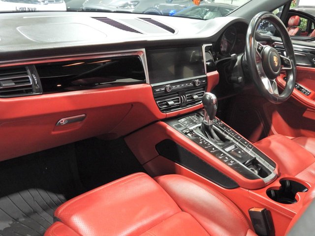 2019 Porsche Macan 3L S 5dr - Photo 4