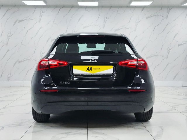 2021 Mercedes-Benz A-Class 1.3L Se 5dr - Photo 11