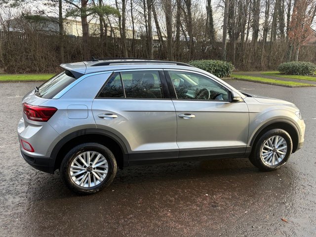 2022 VOLKSWAGEN T-ROC 1.5 TSI Life SUV 5dr Petrol DSG Euro 6 (s/s) (150 ps) - Photo 9