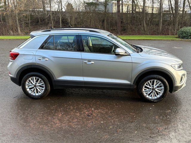 2022 VOLKSWAGEN T-ROC 1.5 TSI Life SUV 5dr Petrol DSG Euro 6 (s/s) (150 ps) - Photo 10