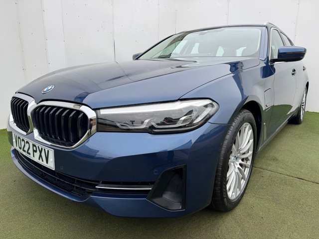 2022 BMW 5 SERIES - Photo 9