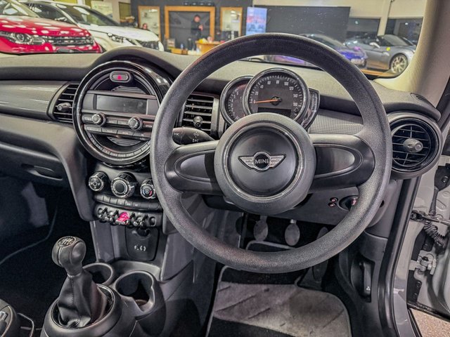 2018 MINI Hatch 1.5L Cooper 3dr - Photo 9