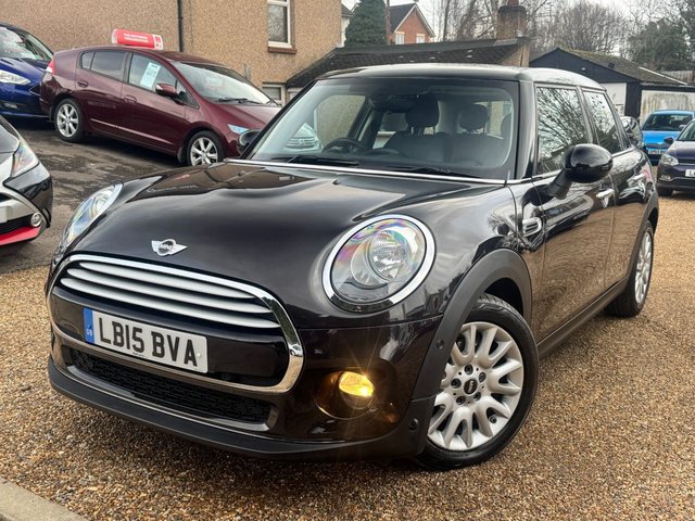 2015 MINI HATCH 1.5 Cooper Hatchback 5dr Petrol Auto Euro 6 (s/s) (136 ps) - Photo 4