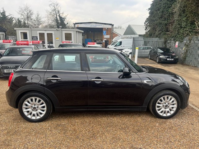 2015 MINI HATCH 1.5 Cooper Hatchback 5dr Petrol Auto Euro 6 (s/s) (136 ps) - Photo 8