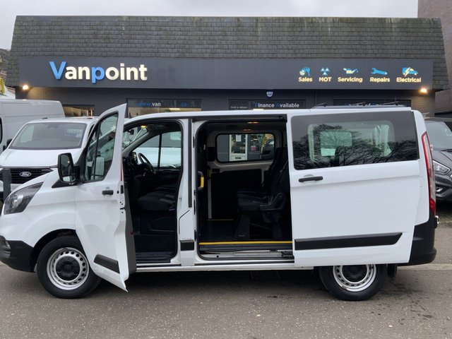 2021 Ford Transit Custom 2L Leader 5dr - Photo 6