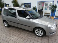 USED 2011 61 SKODA ROOMSTER 1.6 TDI SE Plus MPV 5dr Diesel Manual Euro 5 (105 ps) PANORAMIC SUNROOF RADIO CD PARKING SENSORS 3 OWNERS 12 SERVICES TO 89K MILES