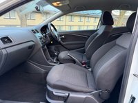 USED 2014 E VOLKSWAGEN POLO 1.0 BlueMotion Tech SE Hatchback 3dr Petrol Manual Euro 6 (s/s) (60 ps) 