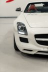USED 2011 61 MERCEDES-BENZ SLS 6.2 63 V8 AMG Roadster 2dr Petrol SpdS DCT Euro 5 (571 ps) DESIGNO WHITE/FRESH MB SERVICE