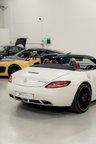USED 2011 61 MERCEDES-BENZ SLS 6.2 63 V8 AMG Roadster 2dr Petrol SpdS DCT Euro 5 (571 ps) DESIGNO WHITE/FRESH MB SERVICE