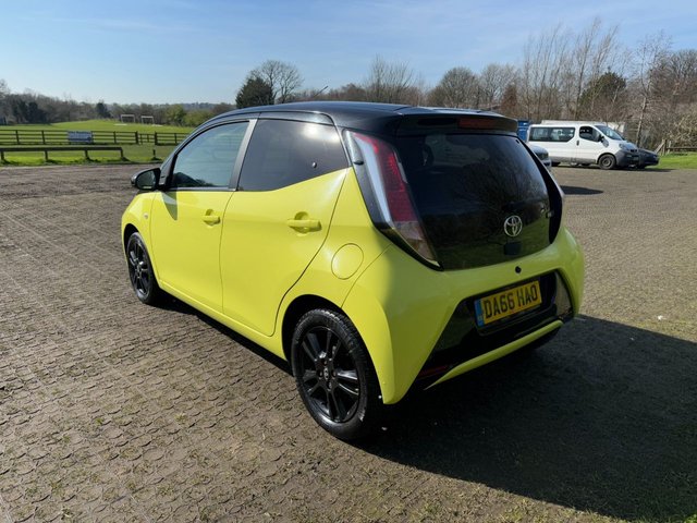2016 TOYOTA AYGO - Photo 4