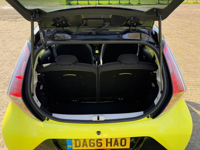 2016 TOYOTA AYGO - Photo 7