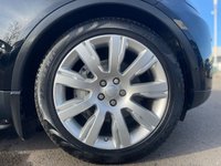 USED 2019 69 LAND ROVER DISCOVERY 3.0 SD V6 HSE Luxury SUV 5dr Diesel Auto 4WD Euro 6 (s/s) (306 ps) A STUNNING ADDITION TO OUR FORECOURT, JUST IN THE DOOR+FINISHED IN BEAUTIFUL FACTORY BLACK PAINT+JUST 1 OWNER FROM NEW+SERVICE HISTORY+4 WHEEL DRIVE+7 SEATER+DIESEL+AUTOMATIC+PRIVACY GLASS+FULL LEATHER INTERIOR+FULL PANORAMIC GLASS ROOF+SATELLITE NAVIGATION+PARK ASSIST+CLIMATE CONTROL+21 INCH ALLOY WHEELS+A TRULY SPECIAL VEHICLE THATS NOT TO BE MISSED+CALL NOW FOR FULL SPECIFICATION+READY TO DRIVE AWAY TODAY!!!!!!!!!!!!!!!!!!!!!!!!!!!!!!!!!!!!!!!