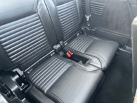 USED 2019 69 LAND ROVER DISCOVERY 3.0 SD V6 HSE Luxury SUV 5dr Diesel Auto 4WD Euro 6 (s/s) (306 ps) A STUNNING ADDITION TO OUR FORECOURT, JUST IN THE DOOR+FINISHED IN BEAUTIFUL FACTORY BLACK PAINT+JUST 1 OWNER FROM NEW+SERVICE HISTORY+4 WHEEL DRIVE+7 SEATER+DIESEL+AUTOMATIC+PRIVACY GLASS+FULL LEATHER INTERIOR+FULL PANORAMIC GLASS ROOF+SATELLITE NAVIGATION+PARK ASSIST+CLIMATE CONTROL+21 INCH ALLOY WHEELS+A TRULY SPECIAL VEHICLE THATS NOT TO BE MISSED+CALL NOW FOR FULL SPECIFICATION+READY TO DRIVE AWAY TODAY!!!!!!!!!!!!!!!!!!!!!!!!!!!!!!!!!!!!!!!