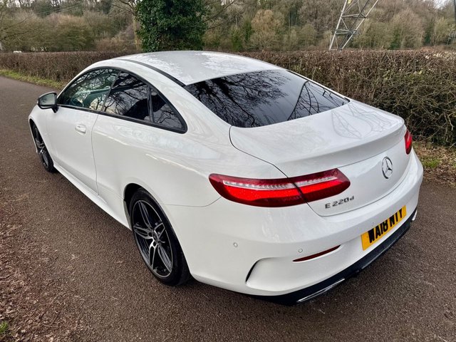 2018 Mercedes-Benz E-CLASS - Photo 3