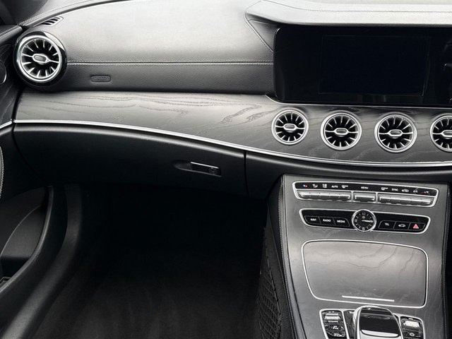 2018 Mercedes-Benz E-CLASS - Photo 12