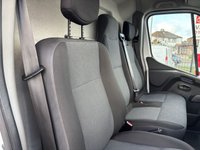 USED 2021 71 NISSAN NV400 2.3 dCi 35 Tekna Panel Van 5dr Diesel Manual FWD L2 H2 Euro 6 (135 ps) REAR RAMP FITTED 1 OWNER 21K SH NEW MOT WARRANTY
