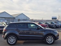 USED 2017 67 LAND ROVER RANGE ROVER EVOQUE 2.0 TD4 SE Tech SUV 5dr Diesel Auto 4WD Euro 6 (s/s) (180 ps) A STUNNING ADDITION TO OUR HUGE SELECTION OF EVOQUES, FINISHED IN METALLIC GREY PAINT+4 WHEEL DRIVE+JUST 1 OWNER FROM NEW+SERVICE HISTORY+DIESEL+AUTOMATIC+FULL LEATHER INTERIOR+FULL PANORAMIC GLASS ROOF+SATELLITE NAVIGATION+PARK ASSIST+CLIMATE CONTROL+18 INCH ALLOY WHEELS+1 FULL YEARS MOT PRIOR TO COLLECTION+CALL NOW TO SPEAK WITH OUR EXPERIENCED SALES ADVISORS AND ARRANGE A VIEWING!!!!!!!!!!!!!!!!!!!!!!!!!!!!!!!!!!!!