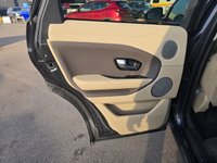 USED 2017 67 LAND ROVER RANGE ROVER EVOQUE 2.0 TD4 SE Tech SUV 5dr Diesel Auto 4WD Euro 6 (s/s) (180 ps) A STUNNING ADDITION TO OUR HUGE SELECTION OF EVOQUES, FINISHED IN METALLIC GREY PAINT+4 WHEEL DRIVE+JUST 1 OWNER FROM NEW+SERVICE HISTORY+DIESEL+AUTOMATIC+FULL LEATHER INTERIOR+FULL PANORAMIC GLASS ROOF+SATELLITE NAVIGATION+PARK ASSIST+CLIMATE CONTROL+18 INCH ALLOY WHEELS+1 FULL YEARS MOT PRIOR TO COLLECTION+CALL NOW TO SPEAK WITH OUR EXPERIENCED SALES ADVISORS AND ARRANGE A VIEWING!!!!!!!!!!!!!!!!!!!!!!!!!!!!!!!!!!!!
