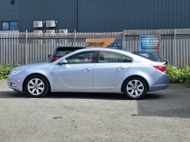 View our VAUXHALL INSIGNIA
