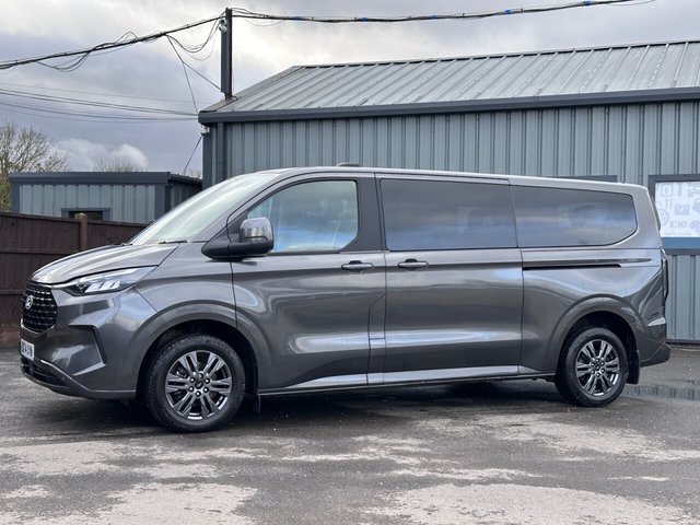 2025 FORD TOURNEO CUSTOM - Photo 3
