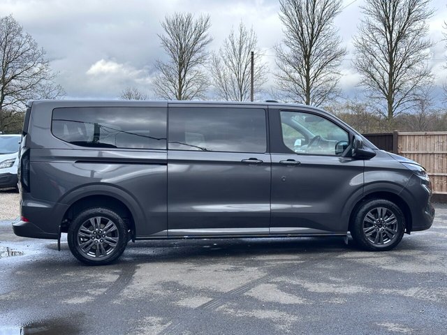 2025 FORD TOURNEO CUSTOM - Photo 6