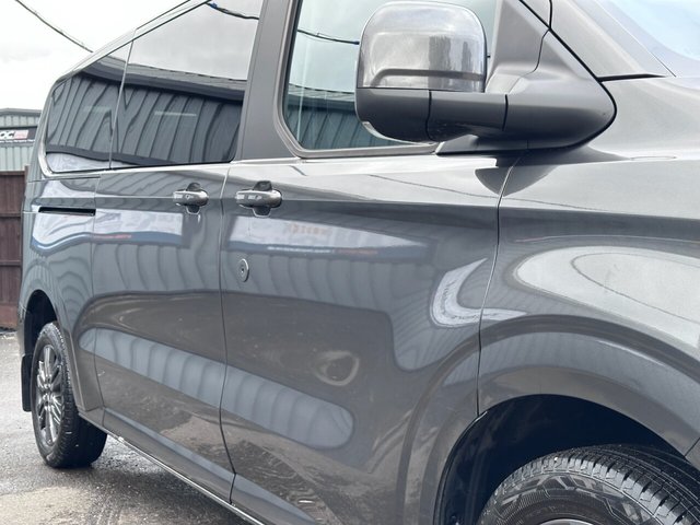 2025 FORD TOURNEO CUSTOM - Photo 12