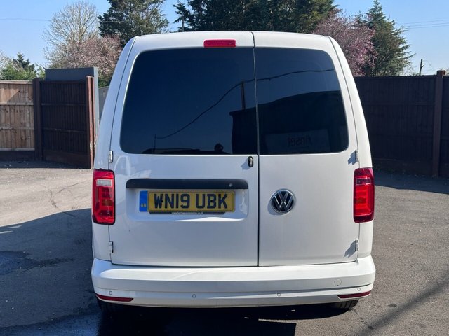 2019 VOLKSWAGEN CADDY MAXI - Photo 6