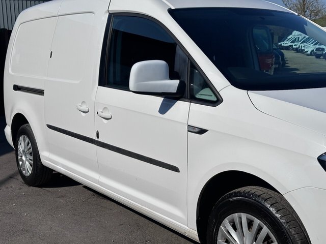 2019 VOLKSWAGEN CADDY MAXI - Photo 11