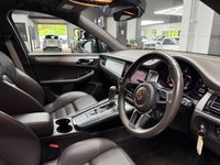 USED 2020 20 PORSCHE MACAN 2.9T V6 Turbo SUV 5dr Petrol PDK 4WD Euro 6 (s/s) (440 ps) 21" ALLOYS + SPORT CHRONO PACK