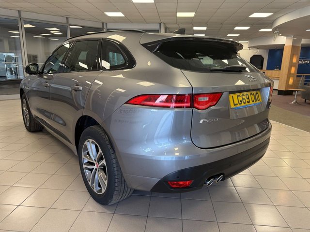 2019 Jaguar F-Pace 2L R-Sport 5dr - Photo 5