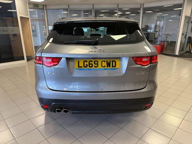 2019 Jaguar F-Pace 2L R-Sport 5dr - Photo 6