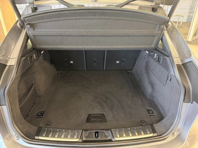 2019 Jaguar F-Pace 2L R-Sport 5dr - Photo 7