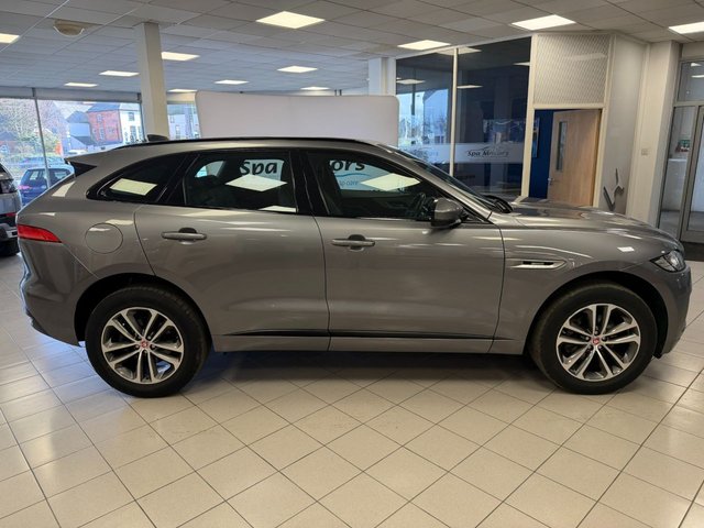 2019 Jaguar F-Pace 2L R-Sport 5dr - Photo 10