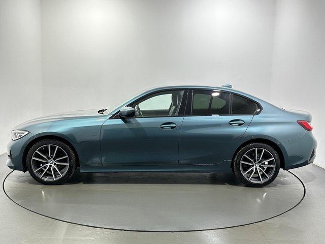 2020 BMW 3 Series - Photo 5