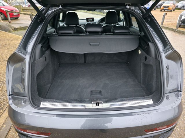 2017 AUDI Q3 2.0 TDI Black Edition SUV 5dr Diesel Manual quattro Euro 6 (s/s) (150 ps) - Photo 8