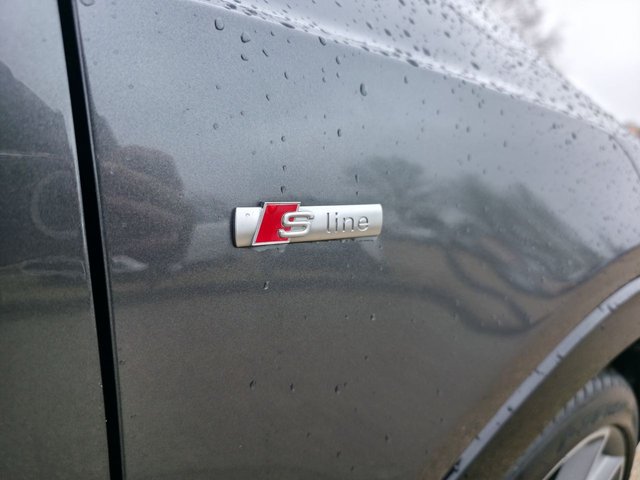 2017 AUDI Q3 2.0 TDI Black Edition SUV 5dr Diesel Manual quattro Euro 6 (s/s) (150 ps) - Photo 11