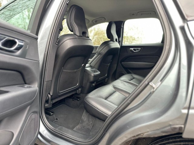 2018 VOLVO XC60 - Photo 8