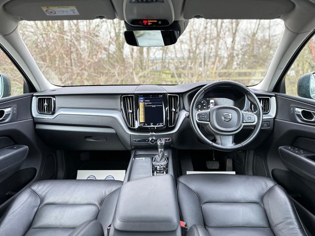 2018 VOLVO XC60 - Photo 3