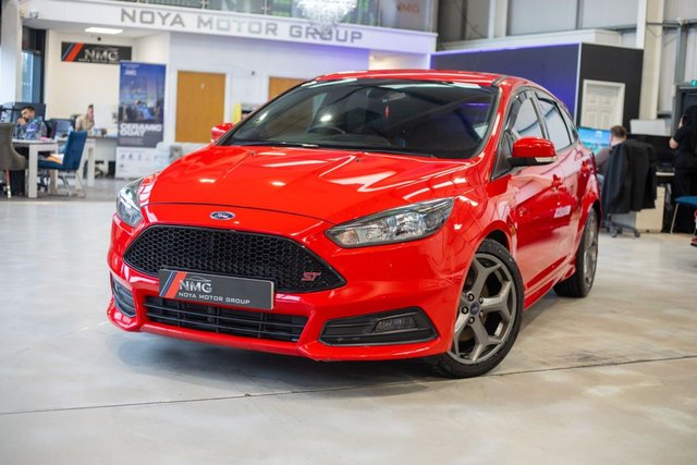 2015 Ford Focus 2L St-2 5dr - Photo 4
