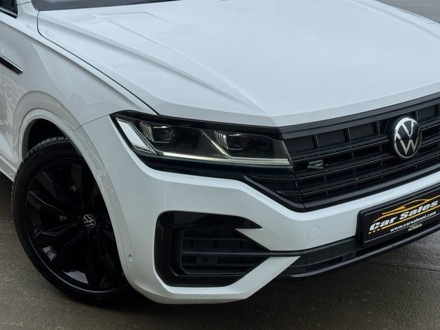2023 VOLKSWAGEN TOUAREG 3.0 TDI V6 R-Line Tech Plus SUV 5dr Diesel Tiptronic 4Motion Euro 6 (s/s) (286 ps) - Photo 6