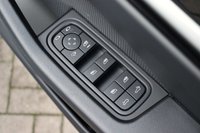 USED 2025 74 PORSCHE MACAN 100kWh 5 DOOR MAXTONBODYKIT PANO 22"s BOSE HTDWHL