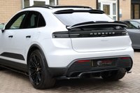 USED 2025 74 PORSCHE MACAN 100kWh 5 DOOR MAXTONBODYKIT PANO 22"s BOSE HTDWHL