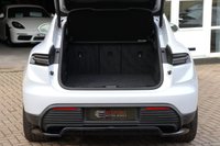 USED 2025 74 PORSCHE MACAN 100kWh 5 DOOR MAXTONBODYKIT PANO 22"s BOSE HTDWHL