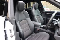 USED 2025 74 PORSCHE MACAN 100kWh 5 DOOR MAXTONBODYKIT PANO 22"s BOSE HTDWHL